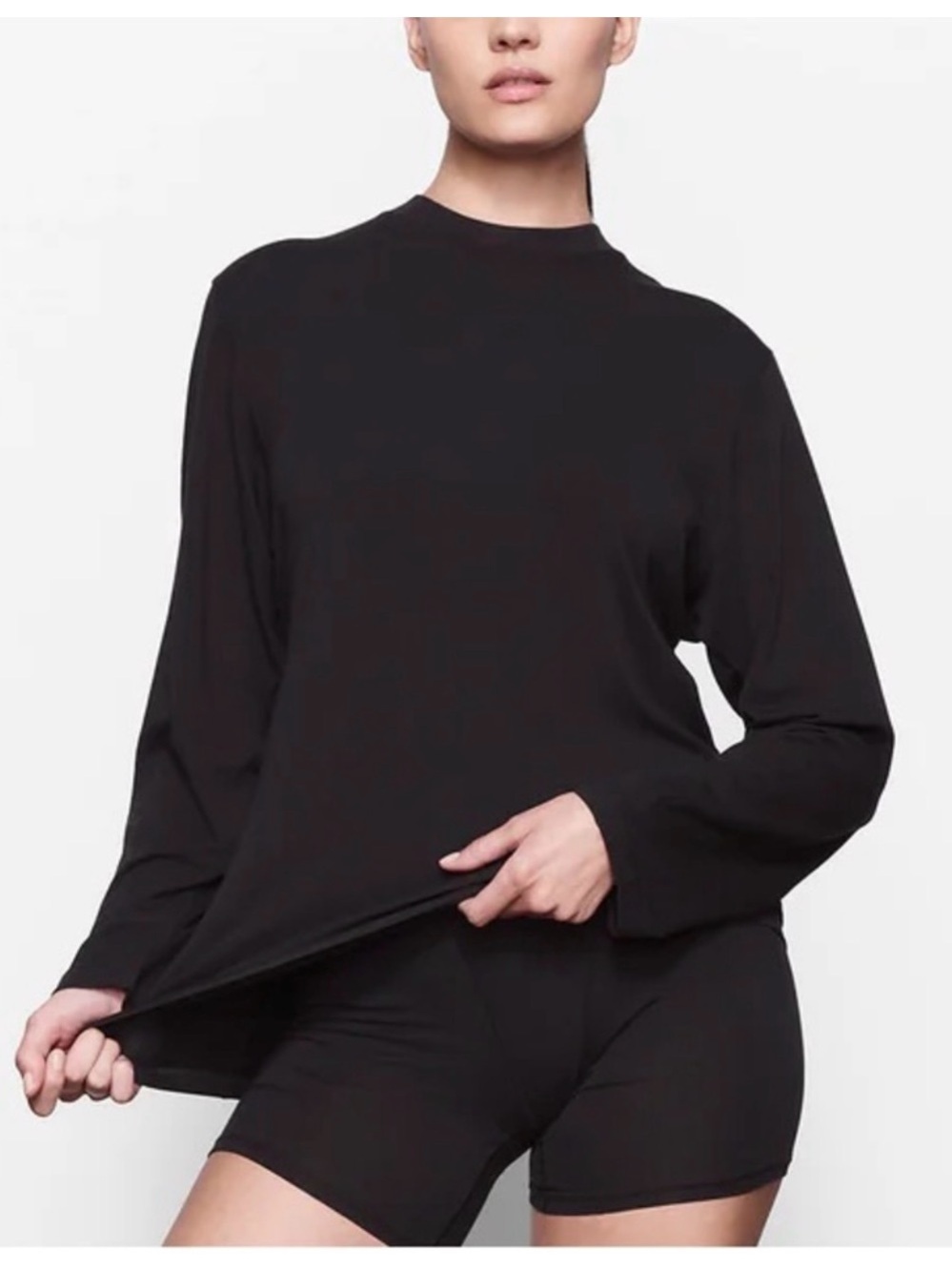 SKIMS BOYFRIEND LONG SLEEVE T-SHIRT - black (onyx) - L